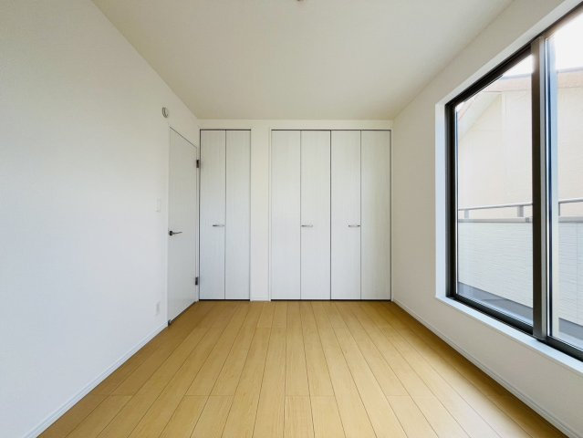 刈谷市沖野町1丁目1-12『仲介手数料無料』新築戸建ての洋室