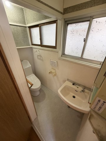 広島市安佐南区長束西４丁目の一戸建ての浴室