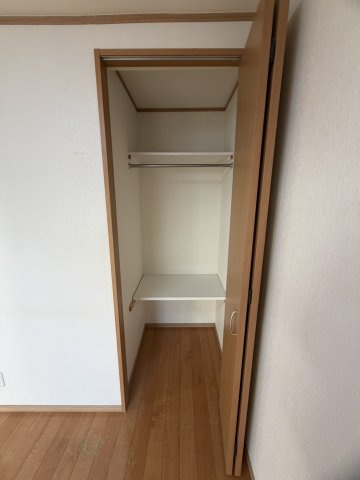 広島市安佐南区長束西４丁目の一戸建ての収納