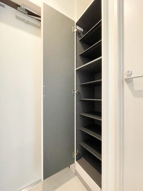 IXO戸田公園の玄関