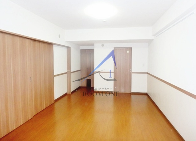 ウィステリア　ヒルズ　ナカムラの居間・リビング|洋室のお部屋です。