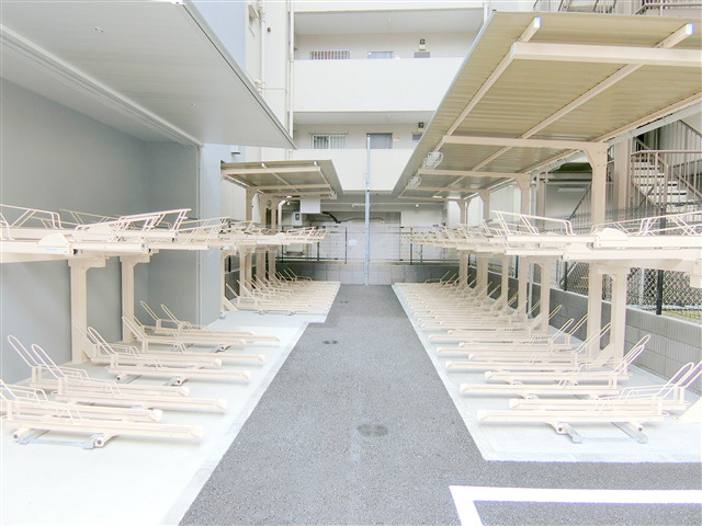 コンフォリア・リヴ西蒲田のその他共用部分|駐輪場