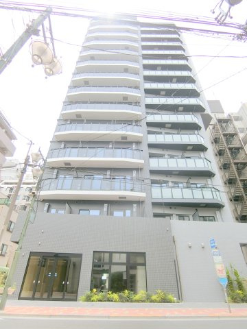 コンフォリア・リヴ西蒲田の外観|2024年6月築　RC鉄筋コンクリート造地上14階建て1DK～2LDK総戸数98戸賃貸戸数97戸
東京都大田区西蒲田7丁目　JR京浜東北線蒲田駅徒歩9分、ペット可高級賃貸マンションインターネット無料