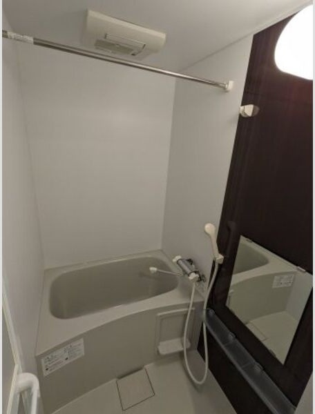 ハーモニーテラス六田の浴室