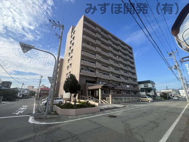 昭和マンション新庄の外観