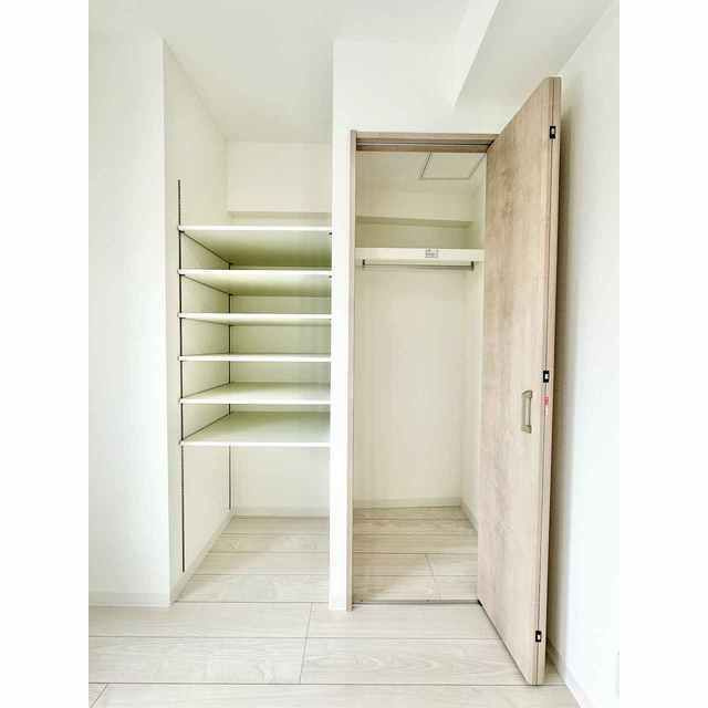 グランカーサ上野松が谷の収納