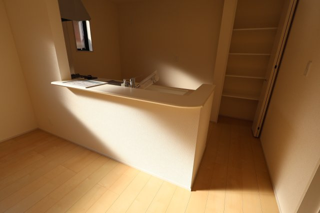 《仲介手数料無料》上尾市大字上1140-5(全1戸)新築一戸建てリーブルガーデンのキッチン