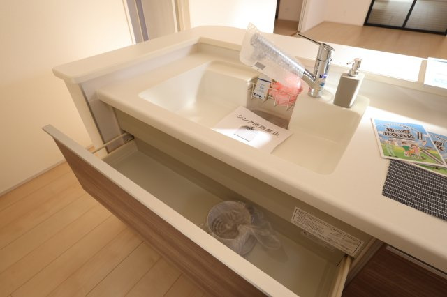 《仲介手数料無料》上尾市大字上1140-5(全1戸)新築一戸建てリーブルガーデンのキッチン