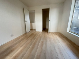 【洋室】 | 東広島市高屋町白市　全２区画　NO1【P3台可】 | 2階　洋室×3　収納付きでお部屋がスッキリ広く使えます。