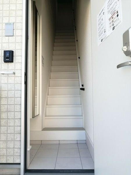 あんしん+衣摺08-7002の玄関