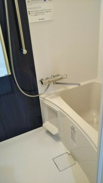 あんしん+衣摺08-7002の浴室