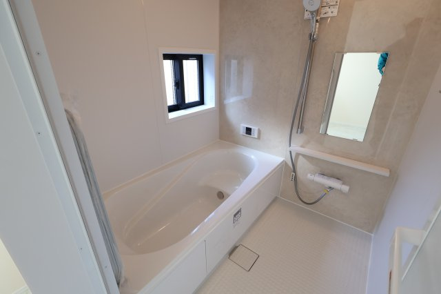 《仲介手数料無料》見沼区堀崎町579-3(全1戸)新築一戸建てハートフルタウンの浴室