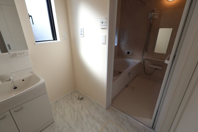 《仲介手数料無料》見沼区堀崎町579-3(全1戸)新築一戸建てハートフルタウンのランドリースペース