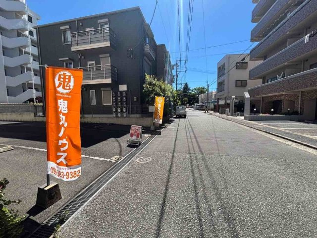 鷹の巣二丁目の前面道路含む現地写真|現地（2026年7月27日）撮影