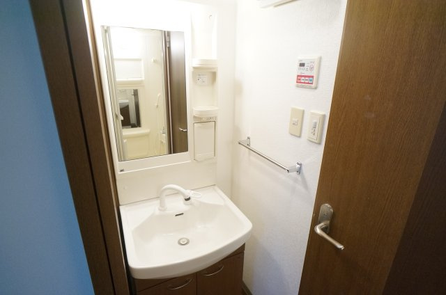 グレイス・ヒルズⅢの洗面所