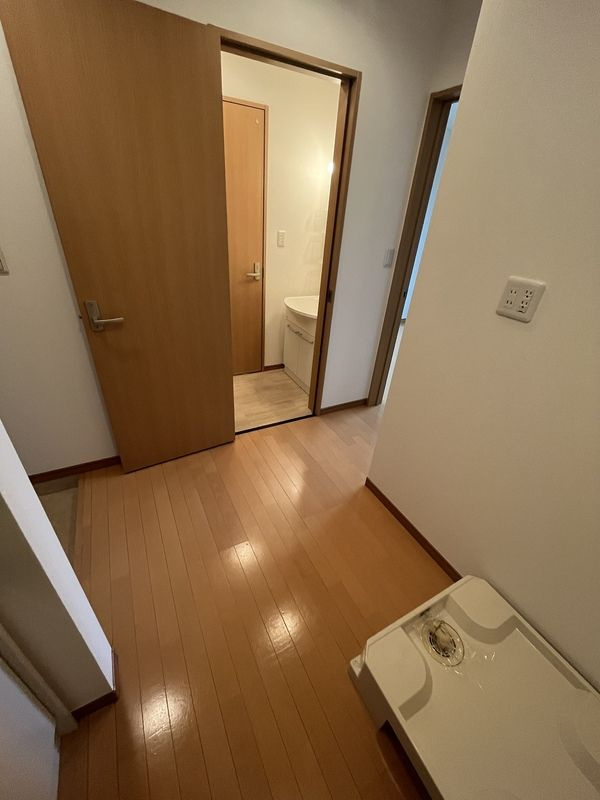 キャメル宮原Ⅳの居間・リビング