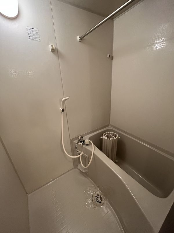 キャメル宮原Ⅳの浴室