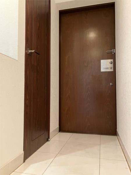 ピアースコード代々木参宮橋の玄関