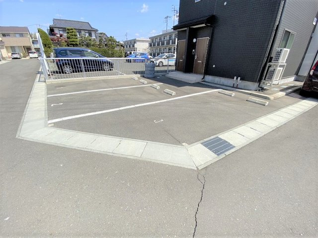 ＵＮＩＲ長田町（ウニール）の駐車場