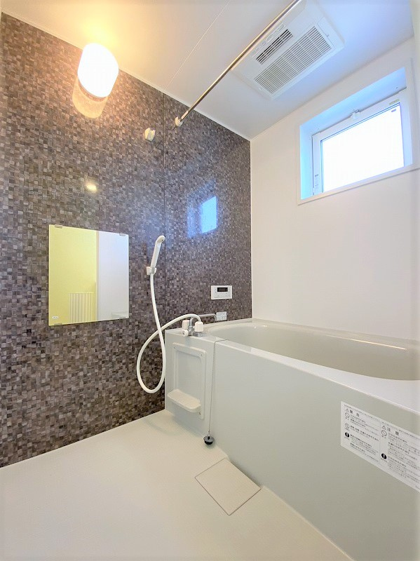 ＵＮＩＲ長田町（ウニール）の浴室