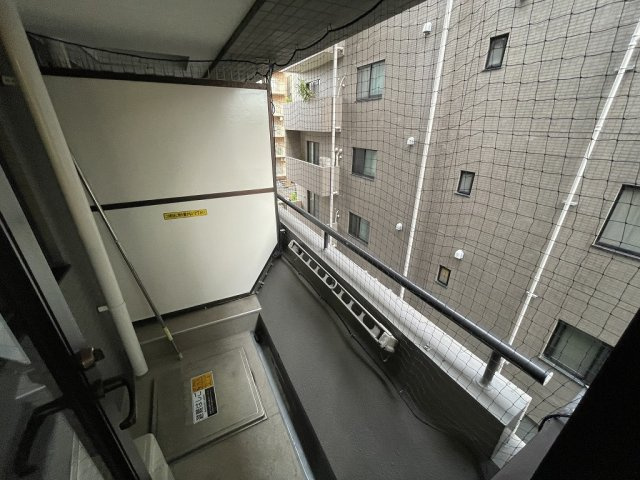 シーアイマンション根津弥生坂のバルコニー