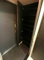 プレサンス塚本グランゲートの玄関