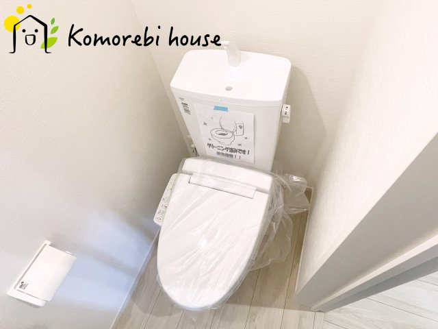桶川市泉　6期　新築一戸建て　KEIAI GRACE　02のトイレ|ゆったりとした空間のトイレです