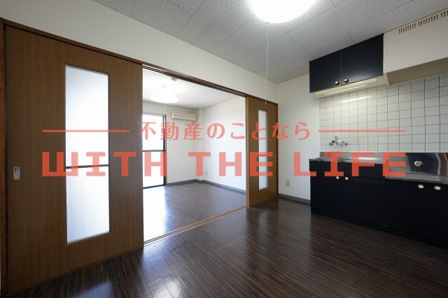 メゾン高野【キャッシュバック対象物件】の内装|明るい室内です