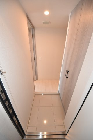 プレディアコート本町の玄関