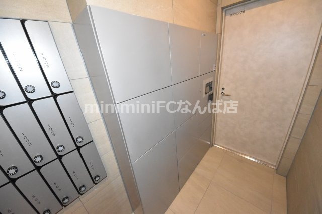 プレディアコート本町のエントランス