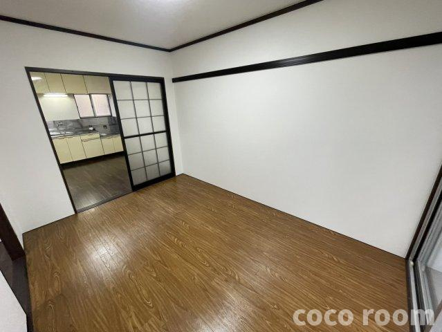 リリーベルの洋室