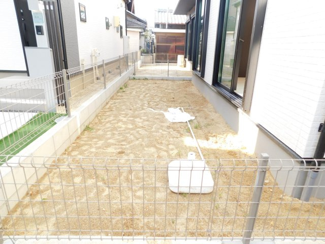 北名古屋市熊之庄屋形の新築一戸建の庭|◇庭◇　　南面で陽当り良好な庭付き♪