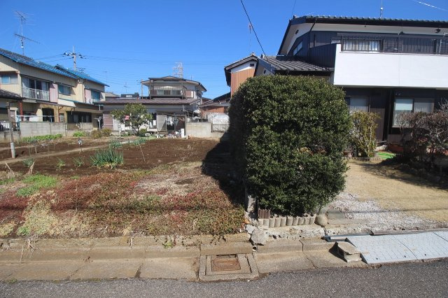 小山市乙女の外観|東側との境界部分（2026年3月撮影）