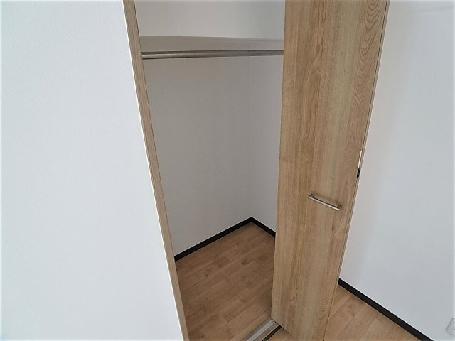 SUZURAN　DANCHI Ⅰの収納|クローゼット、奥行き有ります