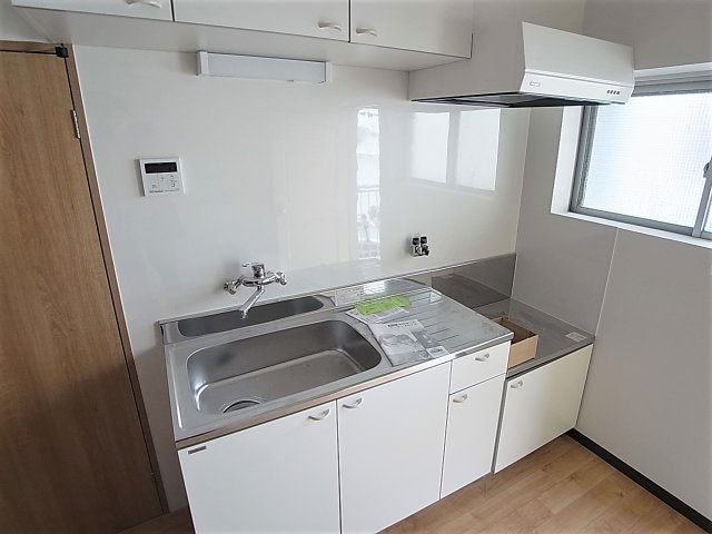 SUZURAN　DANCHI Ⅰのキッチン|ガスコンロ設置型キッチン