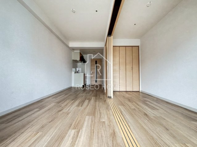 イグレック南本町の居間・リビング|同マンション別部屋：参考写真