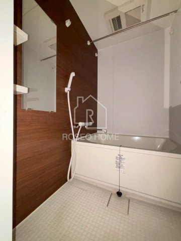 イグレック南本町の浴室|同マンション別部屋：参考写真