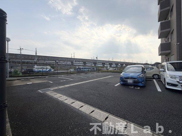 ベージャフロールの駐車場