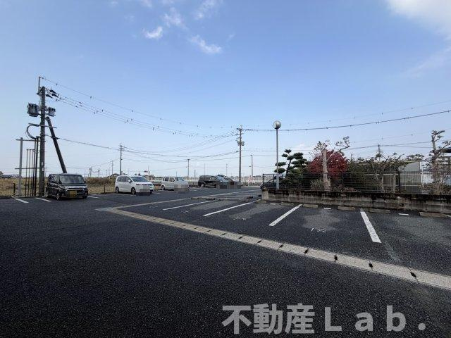 ベージャフロールの駐車場