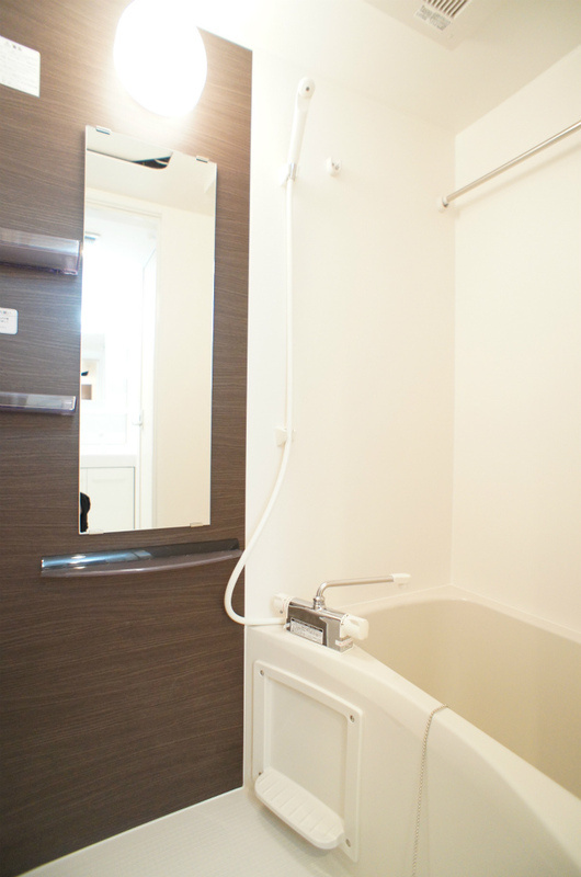 リブリ・湘南大船の浴室