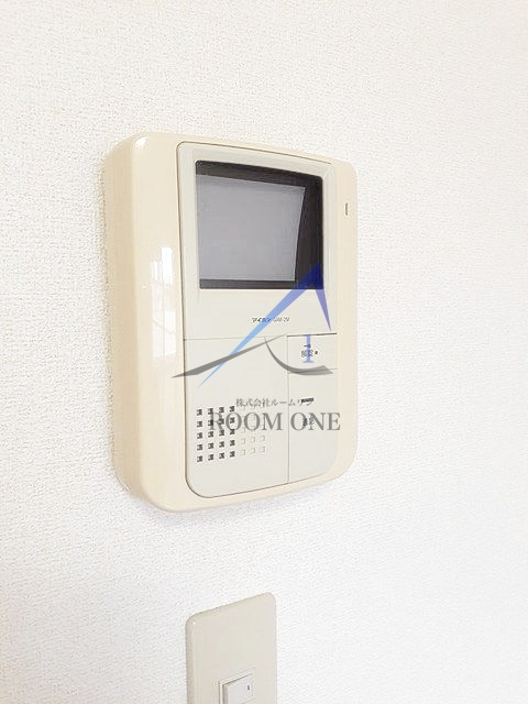 セレッソ羽田のセキュリティ|モニター付きインターホンです。