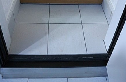 蓮田市東2丁目アパートの玄関|同施工別物件