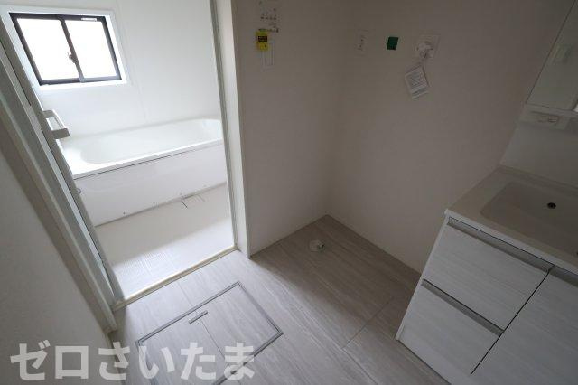 《仲介手数料無料》北区今羽町422-1新築一戸建てグラファーレのランドリースペース