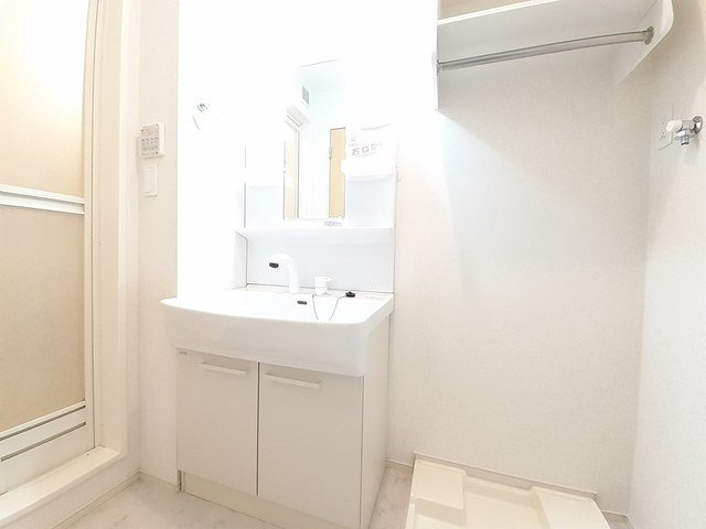 Ａｄｏｎｅ　Ｂ（アドーネ）の洗面所