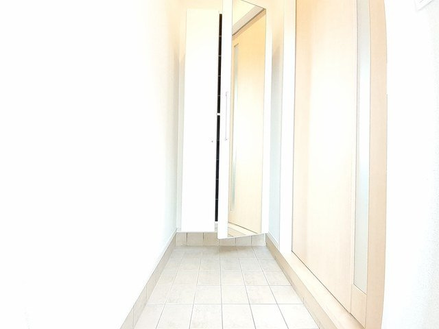 Ａｄｏｎｅ　Ｂ（アドーネ）の玄関