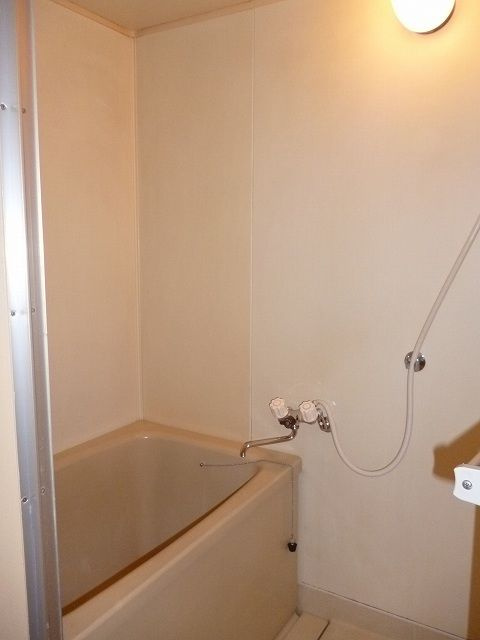 リバーサイド８００の浴室|ゆったり過ごせるお風呂です