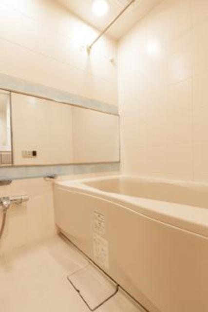 ル・シヤージュ神宮前の浴室|※写真は同タイプ住戸です。