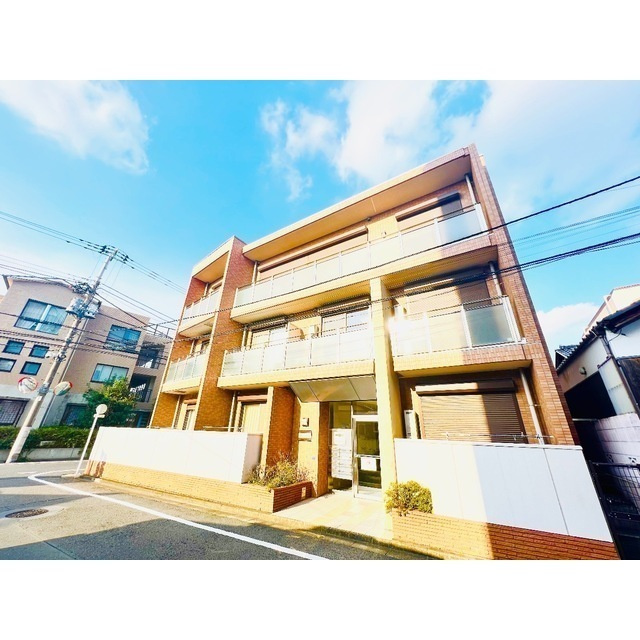 板橋区中丸町の賃貸マンションの外観