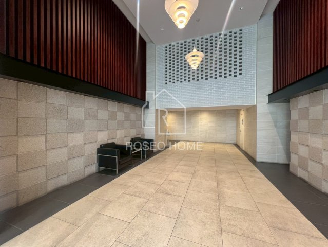 セイル淀屋橋のロビー