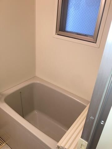 ヴィクトリー鈴木の浴室